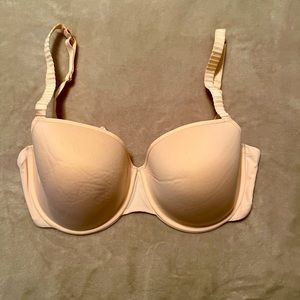 Third Love Classic T-shirt Bra size 34F Soft pink Like new!